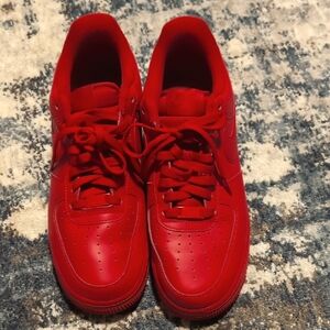 Nike Air Force 1 Triple Red 8.5 EUC CW6999-600 Sneakers Low Tennis Shoes